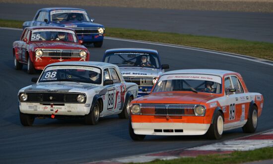 Moscow Classic Grand Prix 2015, international circular retro car championship