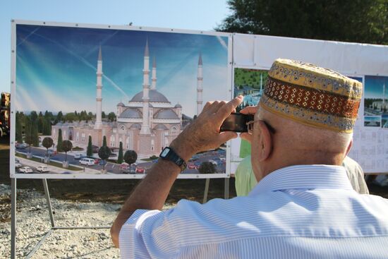 Launching construction of cathedral mosque in Crimea