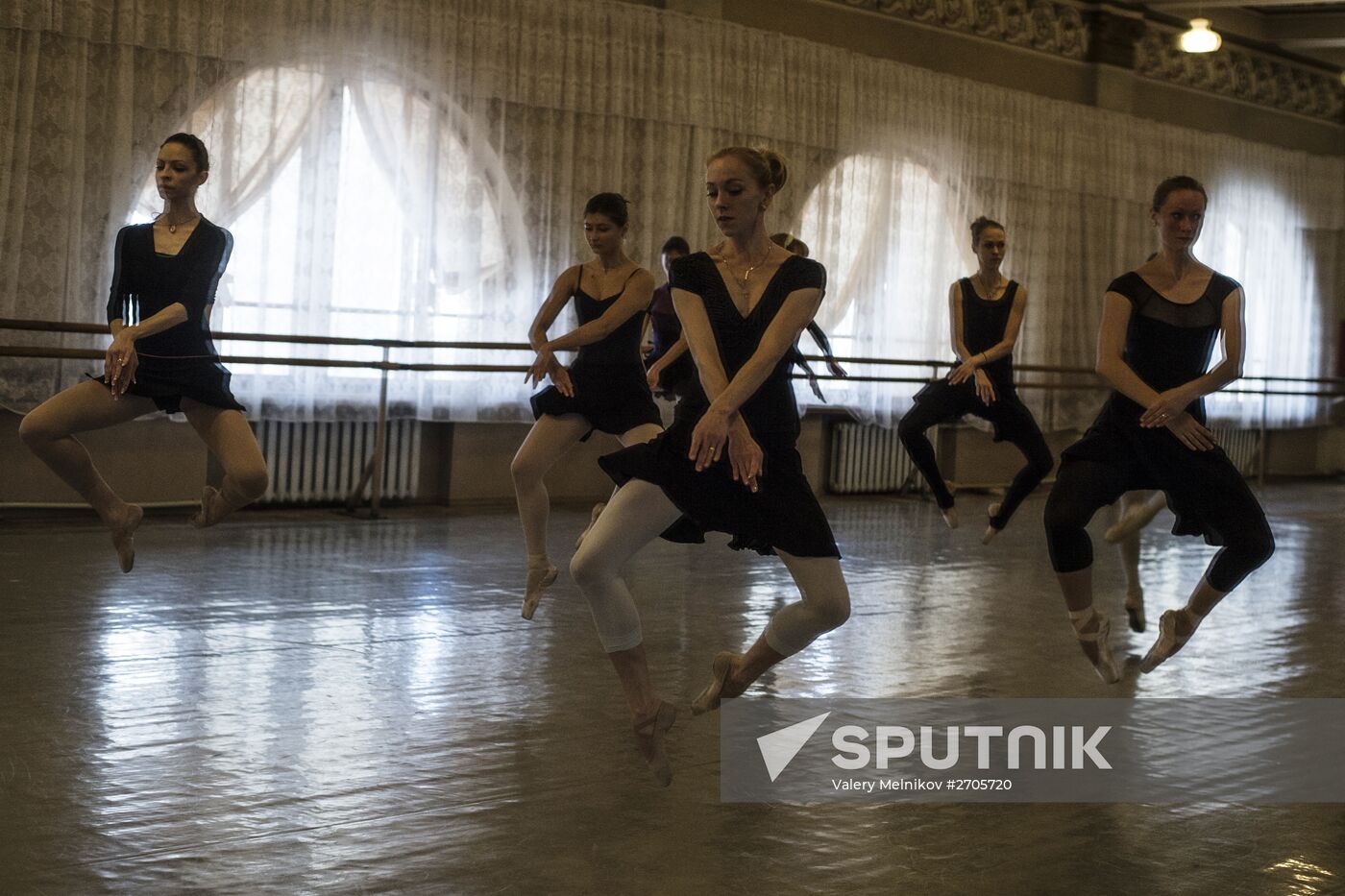 Swan Lake ballet shw rehearsed at Donetsk Opera