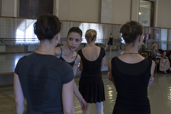 Swan Lake ballet shw rehearsed at Donetsk Opera