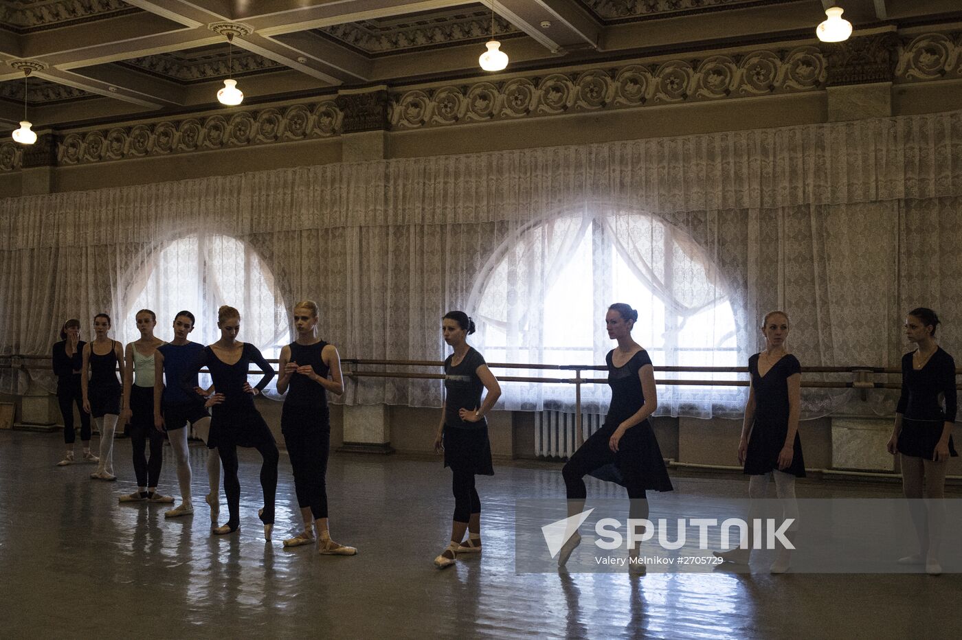 Swan Lake ballet shw rehearsed at Donetsk Opera