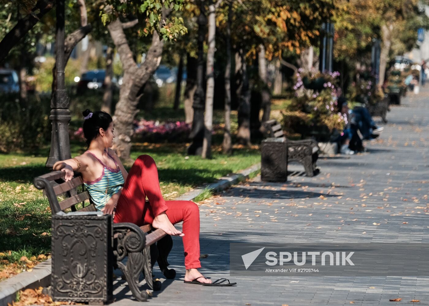Moscow enjoys warm weather