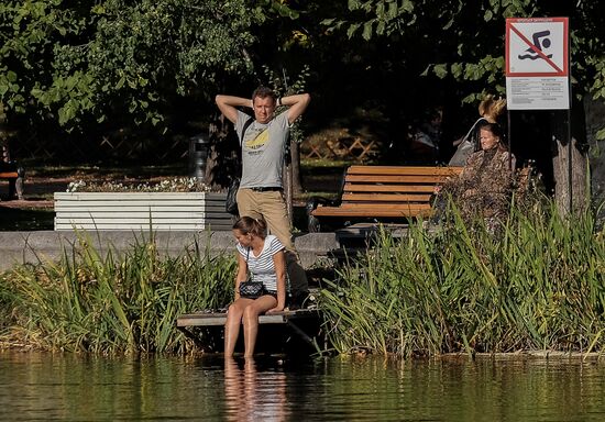 Moscow enjoys warm weather