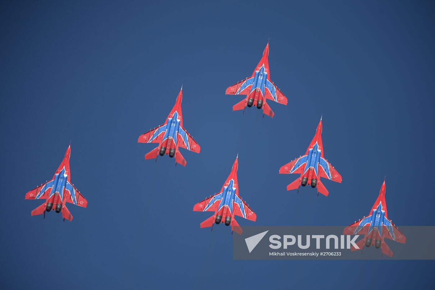 Air show dedicated to 95th anniversary of flight test center of Defense Ministry