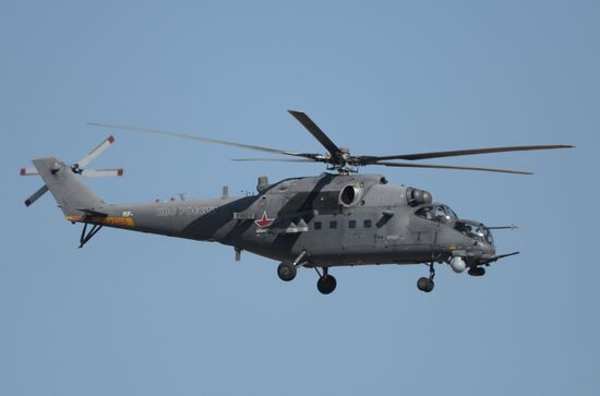 Air show dedicated to 95th anniversary of flight test center of Defense Ministry