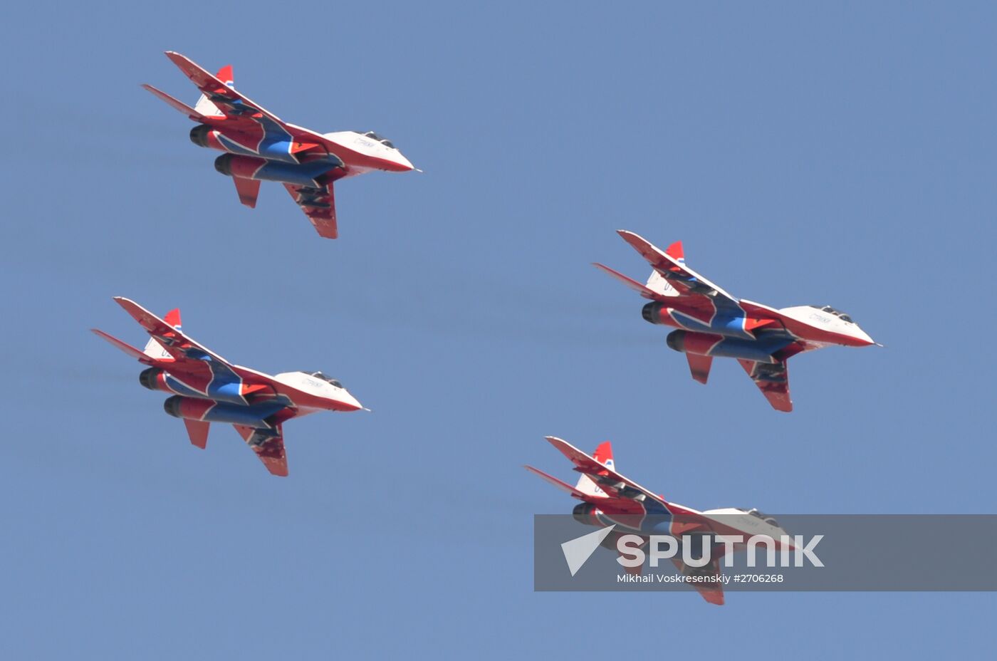 Air show dedicated to 95th anniversary of flight test center of Defense Ministry