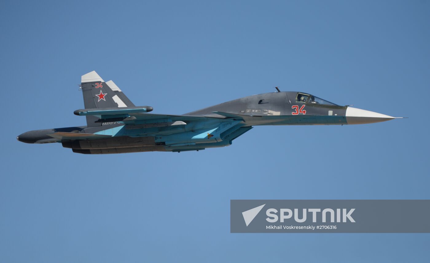 Air show dedicated to 95th anniversary of flight test center of Defense Ministry