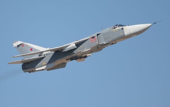 Air show dedicated to 95th anniversary of flight test center of Defense Ministry