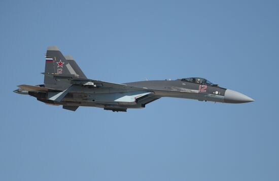 Air show dedicated to 95th anniversary of flight test center of Defense Ministry