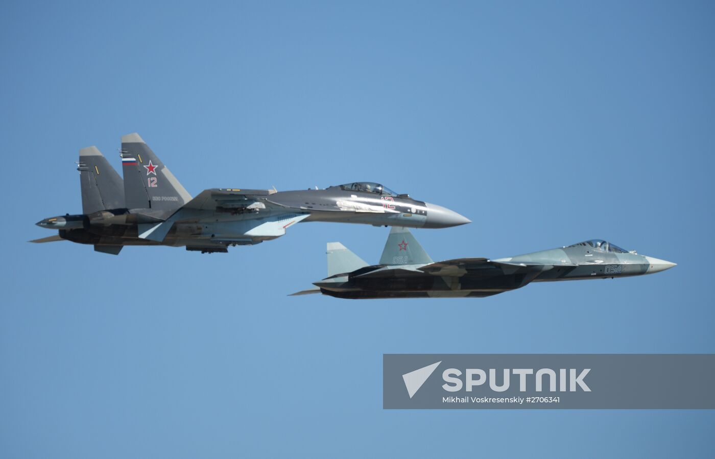 Air show dedicated to 95th anniversary of flight test center of Defense Ministry