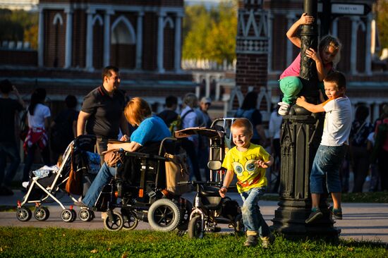 Moscow enjoys warm weather