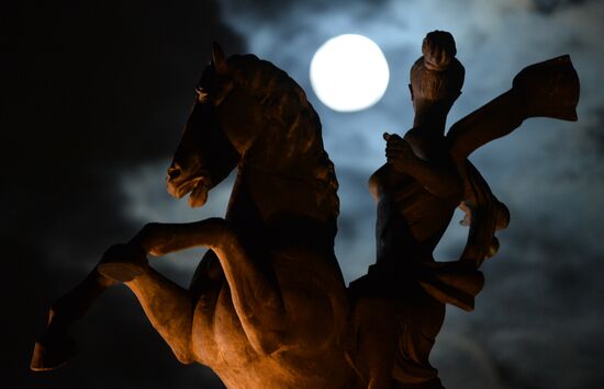 Super-moon in Moscow