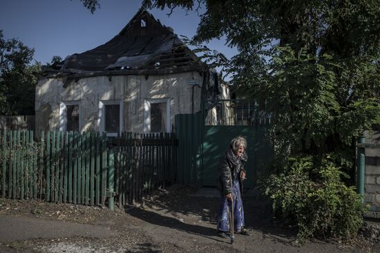 Residents of Staromikhailovka village in Donetsk region