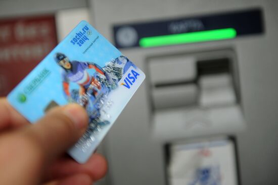 Visa ceases to guarantee transactions inside Russia starting from October 1