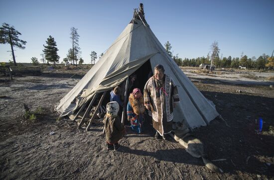 Dyanki-Koi ethnic community nomads camp