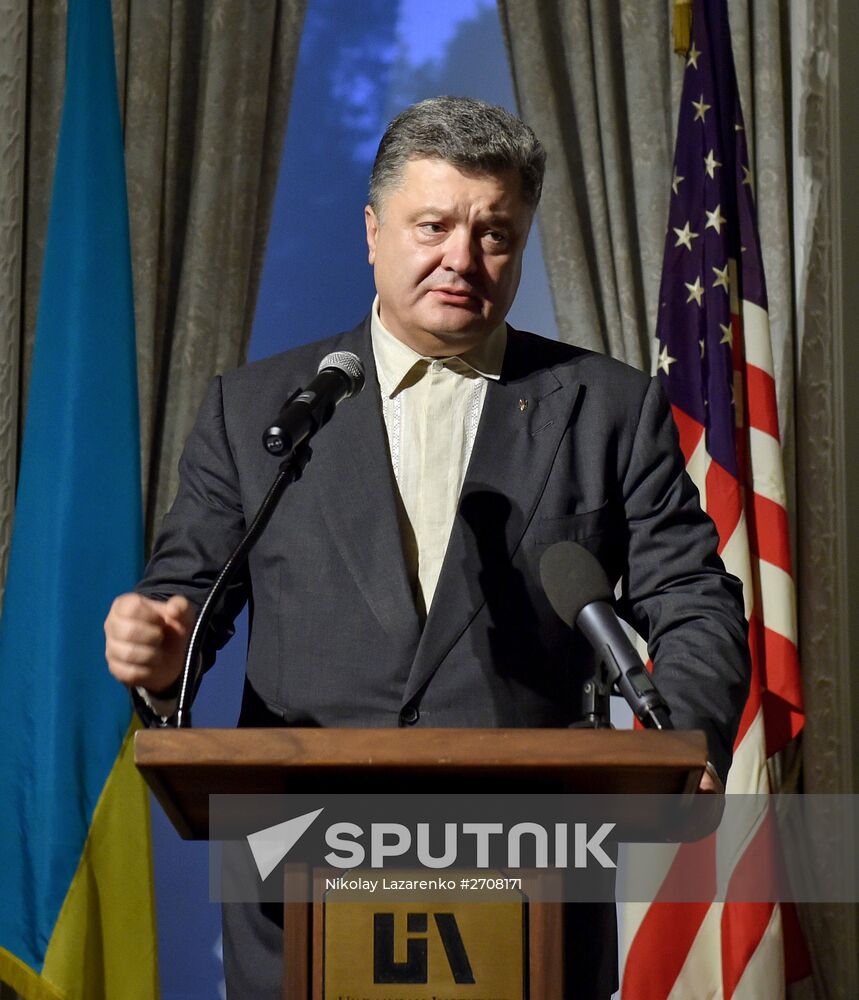 Ukrainian President Petro Poroshenko meets with Ukrainian community in New York City