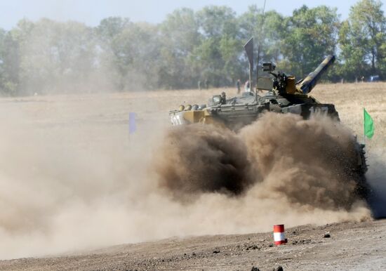 Competitions of tank crews completed in DPR