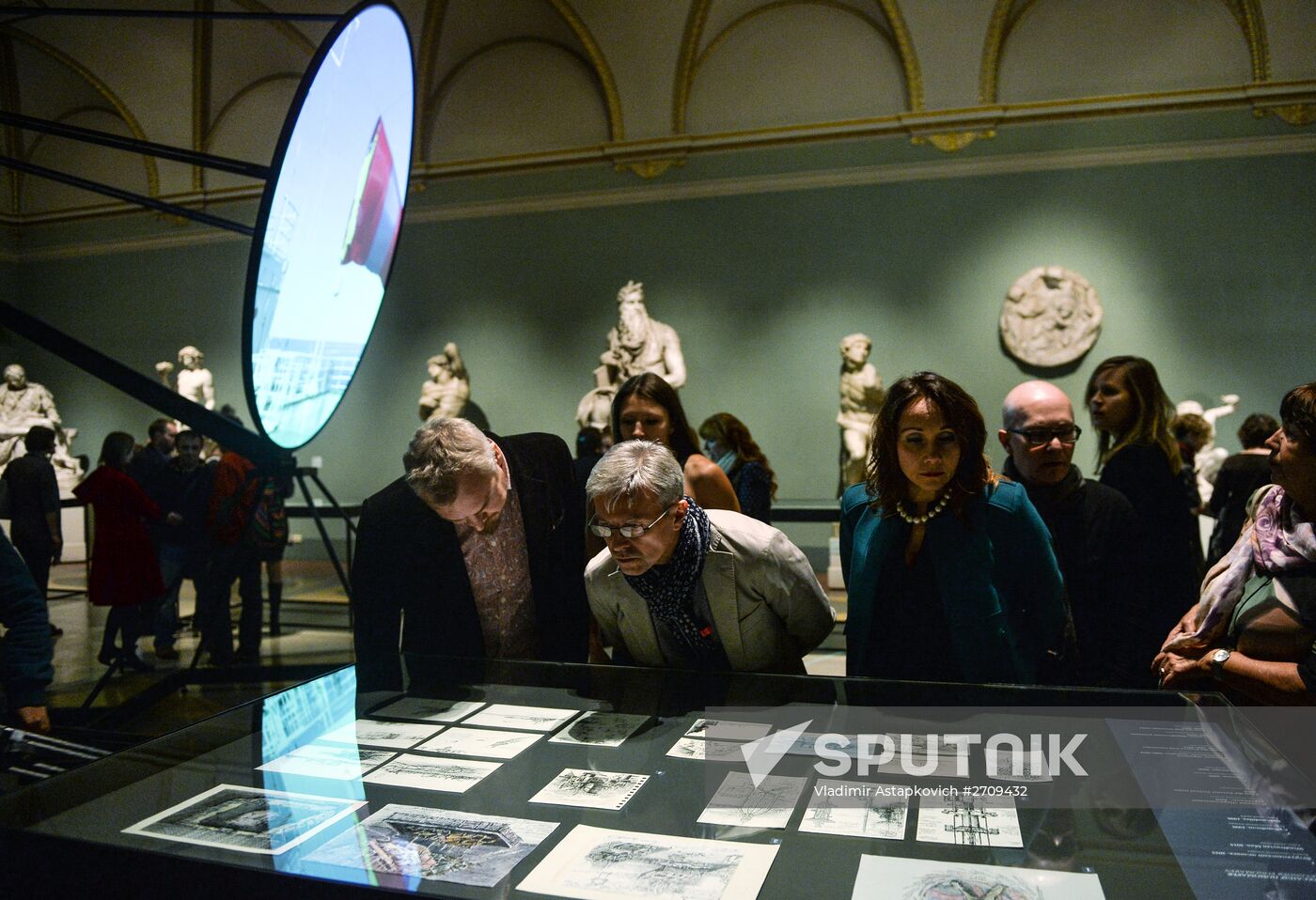 Alexander Ponomaryov's exhibition The Vitruvian Man unveiled