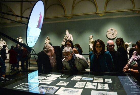 Alexander Ponomaryov's exhibition The Vitruvian Man unveiled