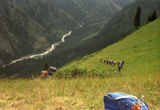 Soviet-Canadian Transarctic Ski Expedition "Polar Bridge"