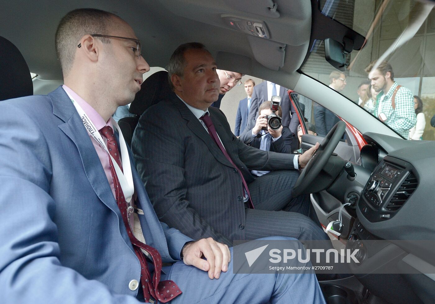 Deputy PM Rogozin attends 5th Era-GLONASS International Congress
