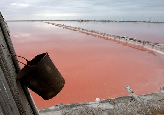 Salt extraxtion in Crimea