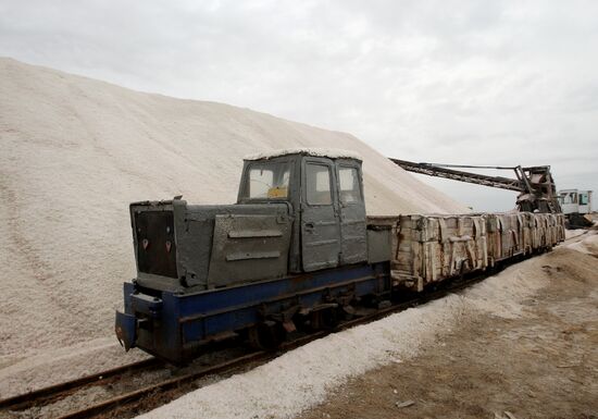 Salt extraxtion in Crimea