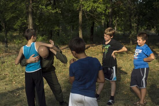 DND Mospino military patriotic club in Donetsk Region