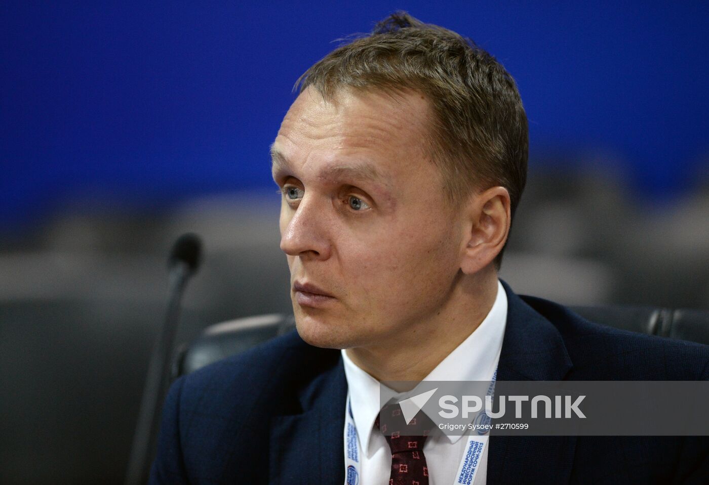 Round table ‘Realizing Export Potential. The Devaluation Effect And Measures Of State Support’ at Sochi 2015 Forum