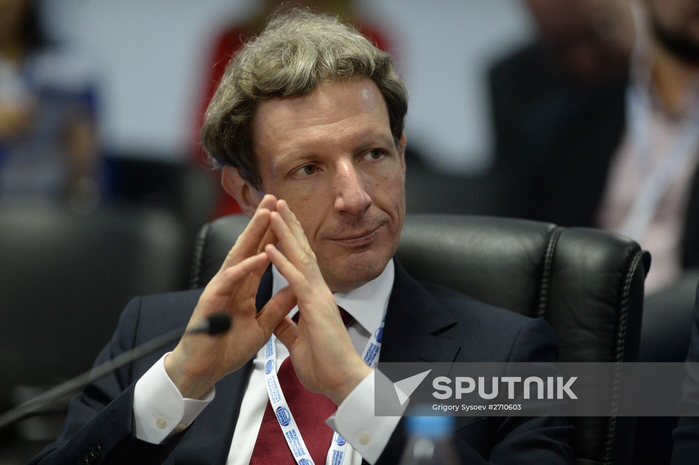 Round table ‘Realizing Export Potential. The Devaluation Effect And Measures Of State Support’ at Sochi 2015 Forum