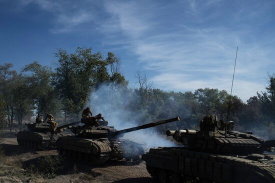 Withdrawal of weapons below 100mm began in Luhansk People's Republic