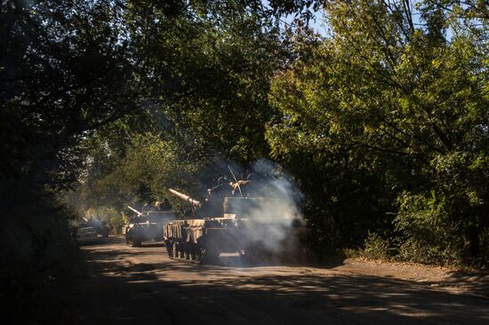 Withdrawal of weapons below 100mm began in Luhansk People's Republic