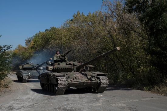 Withdrawal of weapons below 100mm began in Luhansk People's Republic