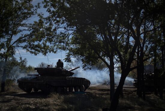 Withdrawal of weapons below 100mm began in Luhansk People's Republic