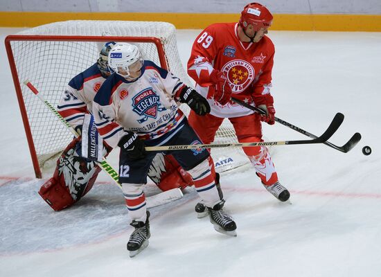 Hockey. Legends Accept the Challenge exhibition match