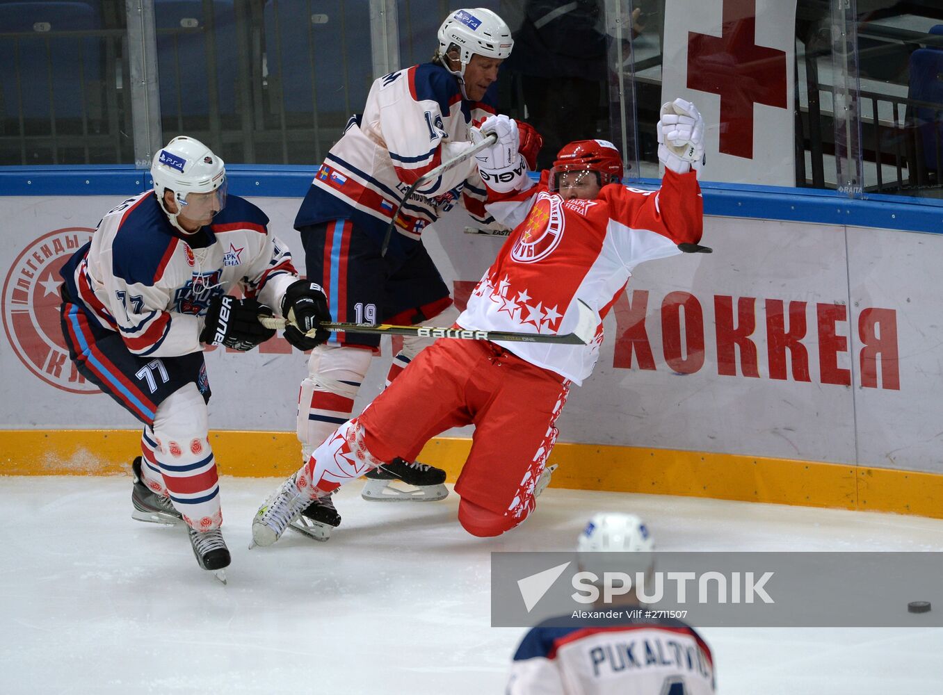 Hockey. Legends Accept the Challenge exhibition match
