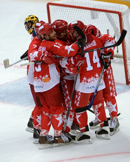 Hockey. Legends Accept the Challenge exhibition match