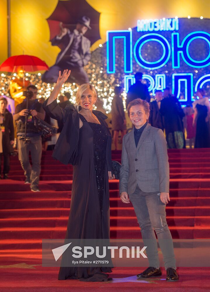Singing in the Rain musical opening night