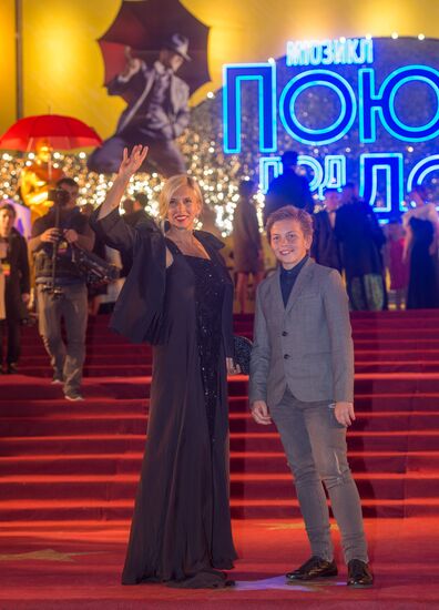 Singing in the Rain musical opening night