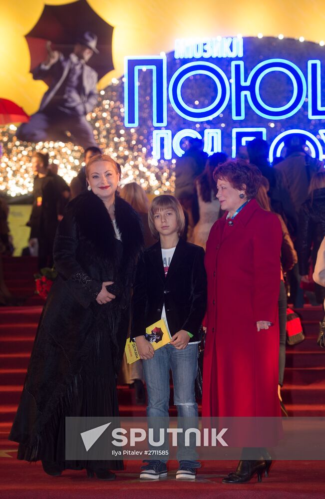 Singing in the Rain musical opening night