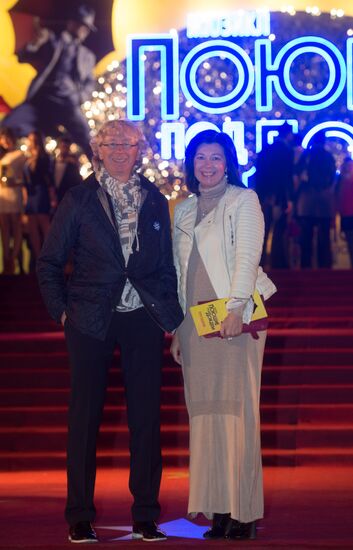 Singing in the Rain musical opening night