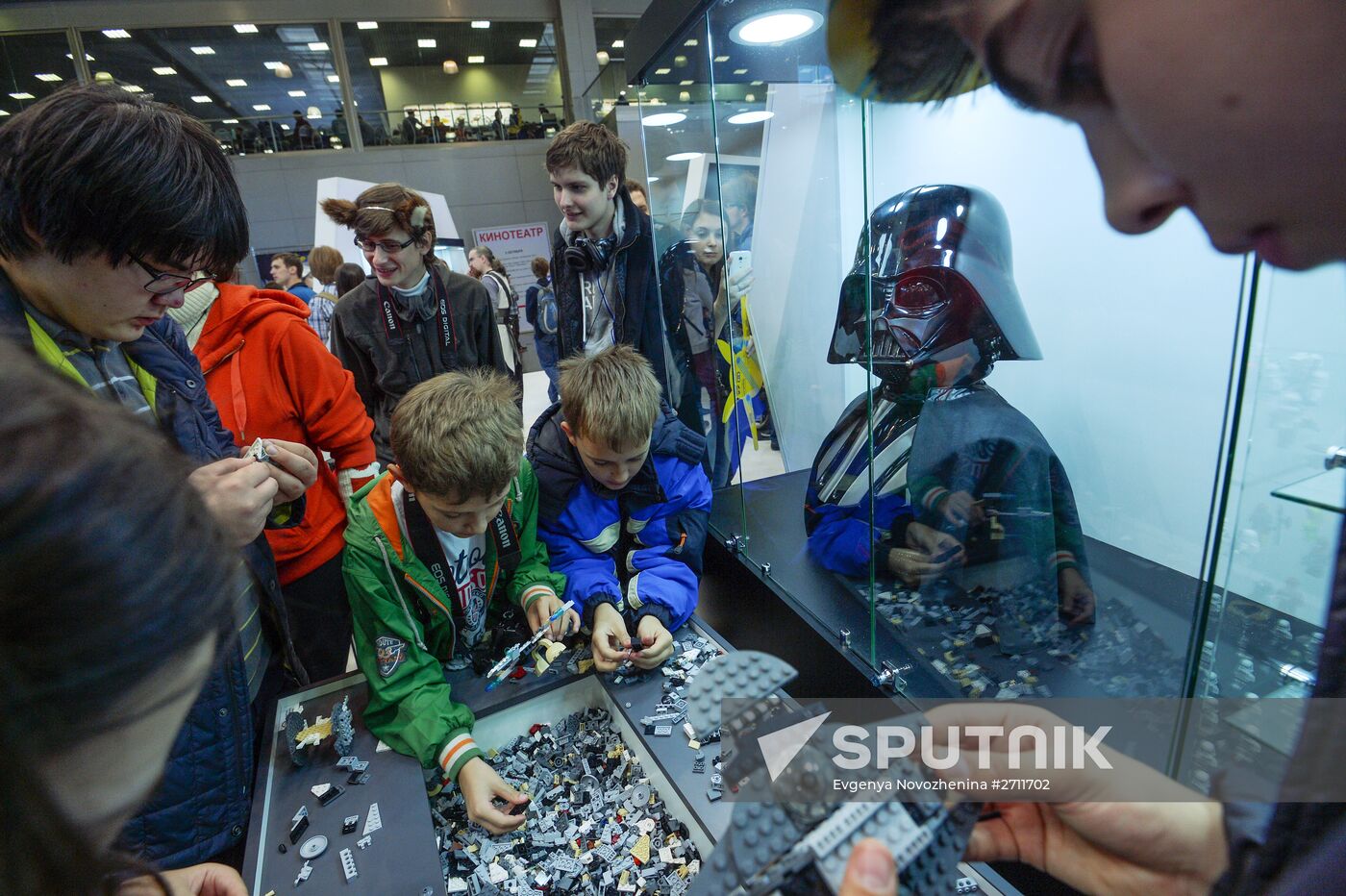 Comic Con and IgroMir Exhibitions. Day Three