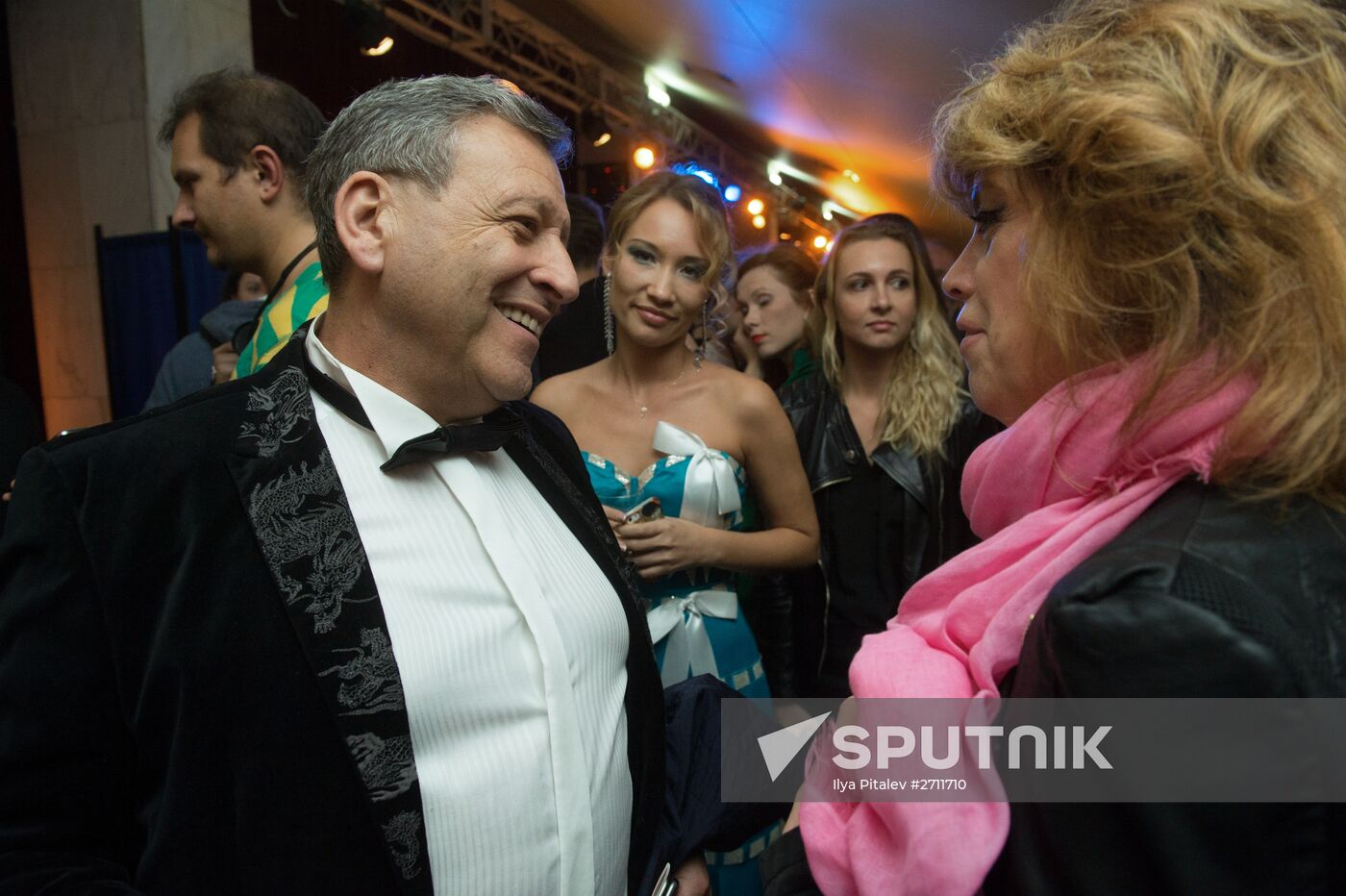 Singing in the Rain musical opening night