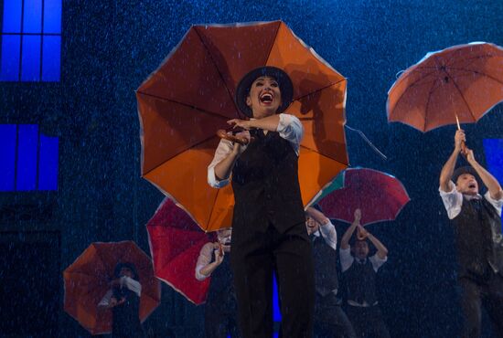 Singing in the Rain musical opening night