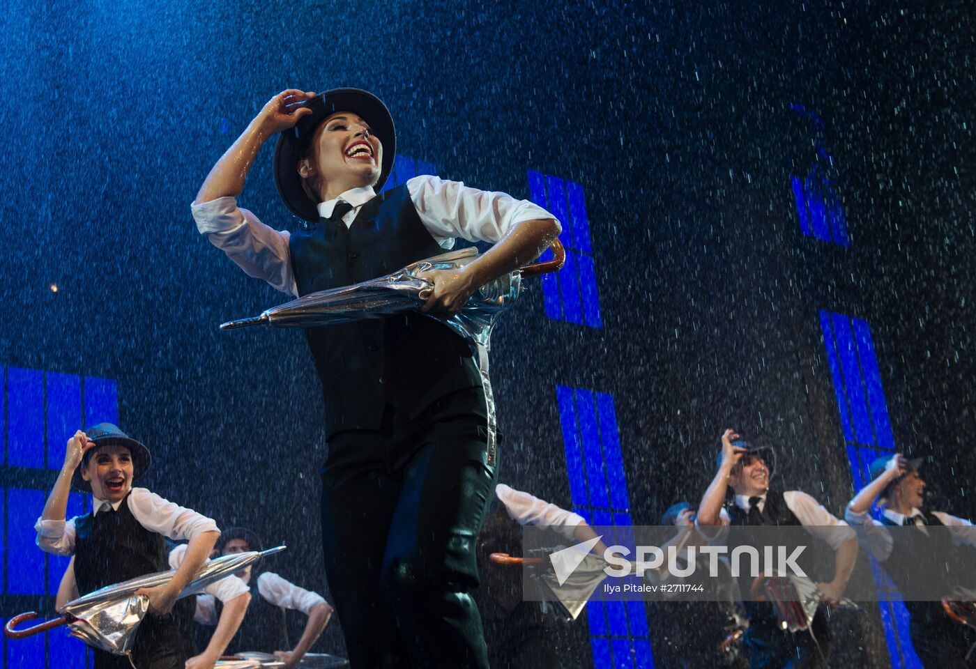 Singing in the Rain musical opening night