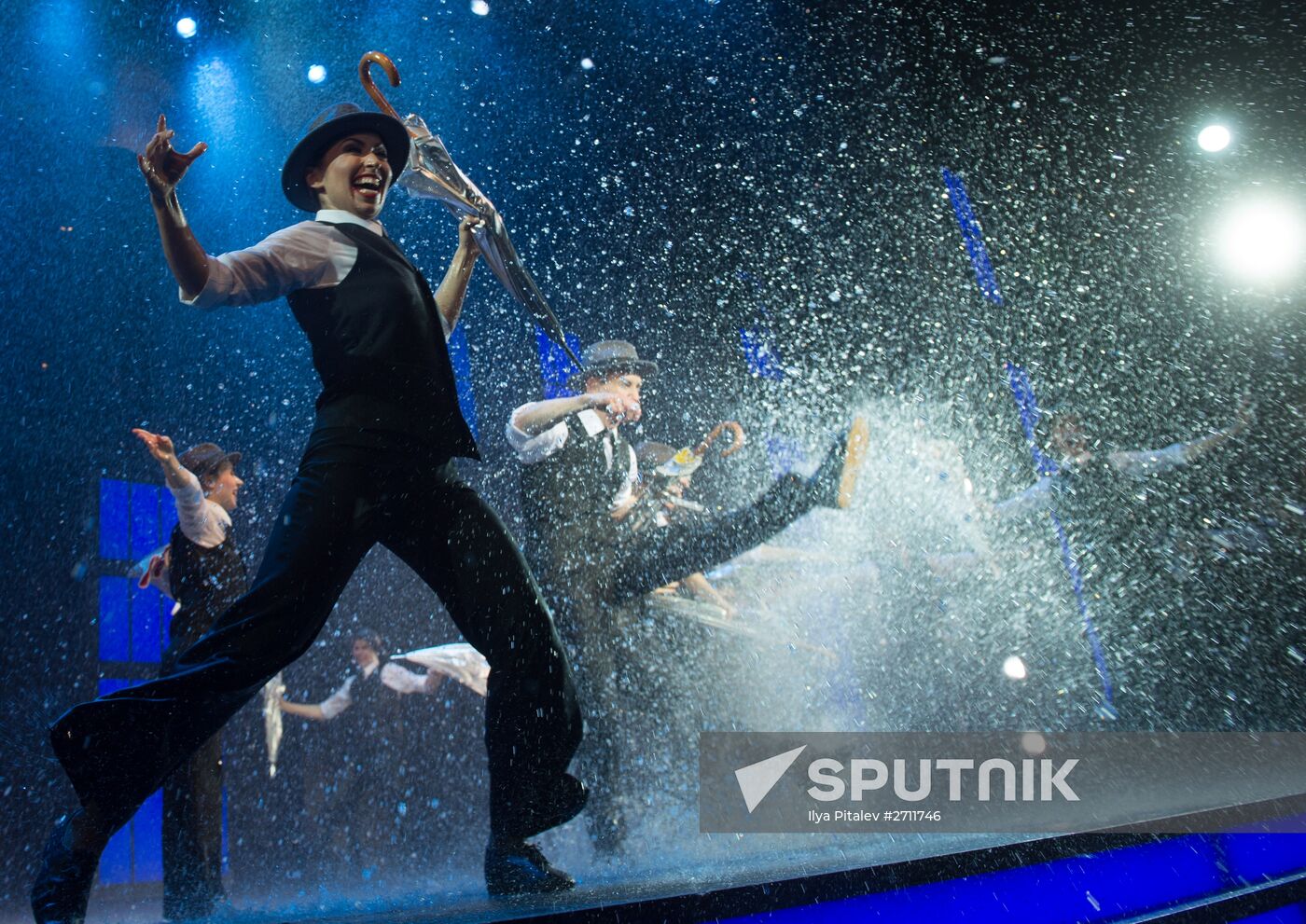 Singing in the Rain musical opening night