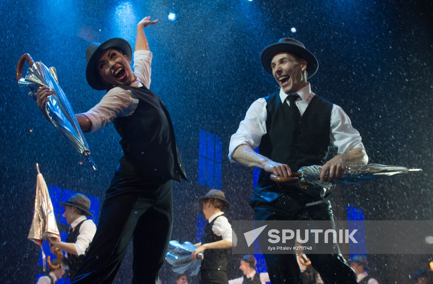 Singing in the Rain musical opening night