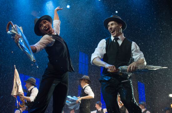 Singing in the Rain musical opening night