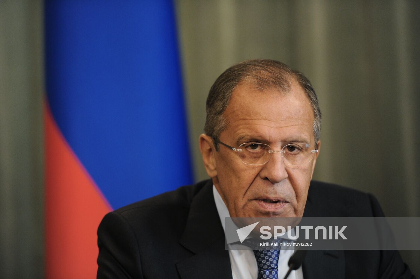 Russian Foreign Minister Sergei Lavrov meets with his Laotian counterpart Thongloun Sisoulith
