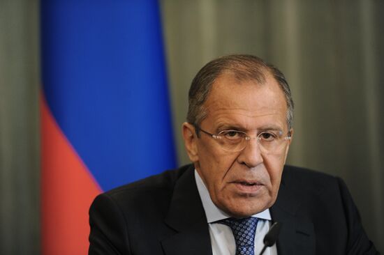 Russian Foreign Minister Sergei Lavrov meets with his Laotian counterpart Thongloun Sisoulith
